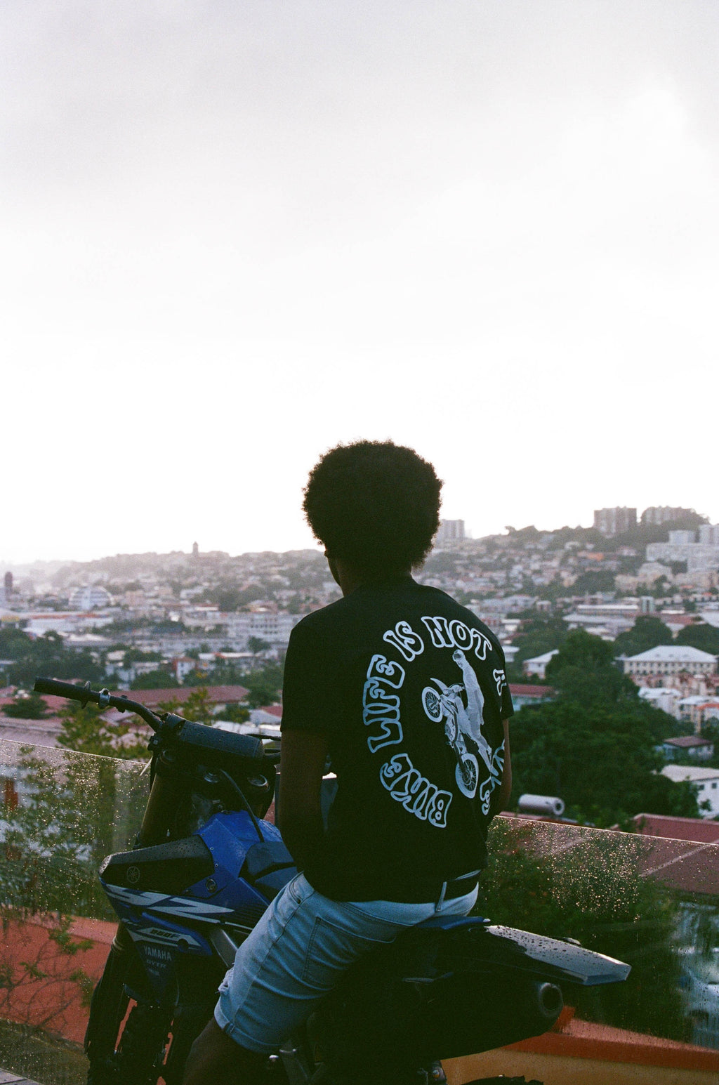 T-shirt BKLF is Not a Crime - Noir