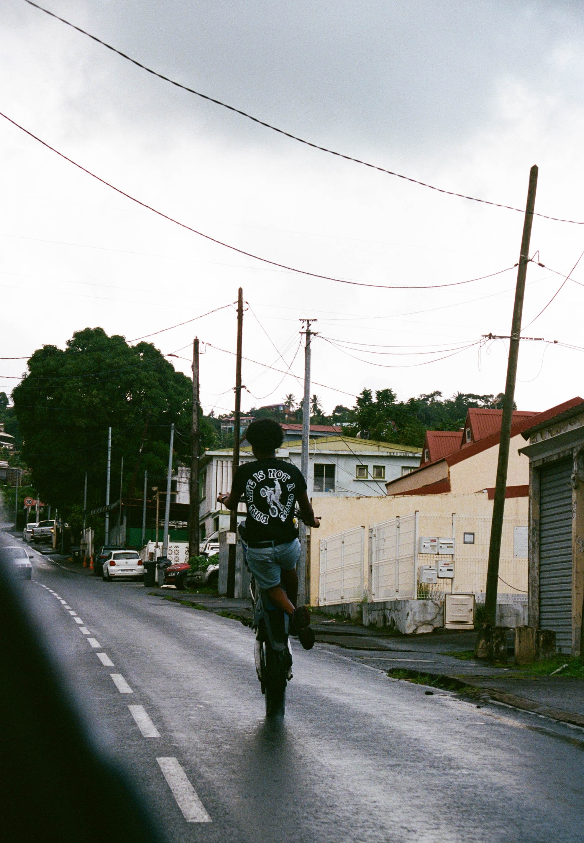 T-shirt BKLF is Not a Crime - Noir